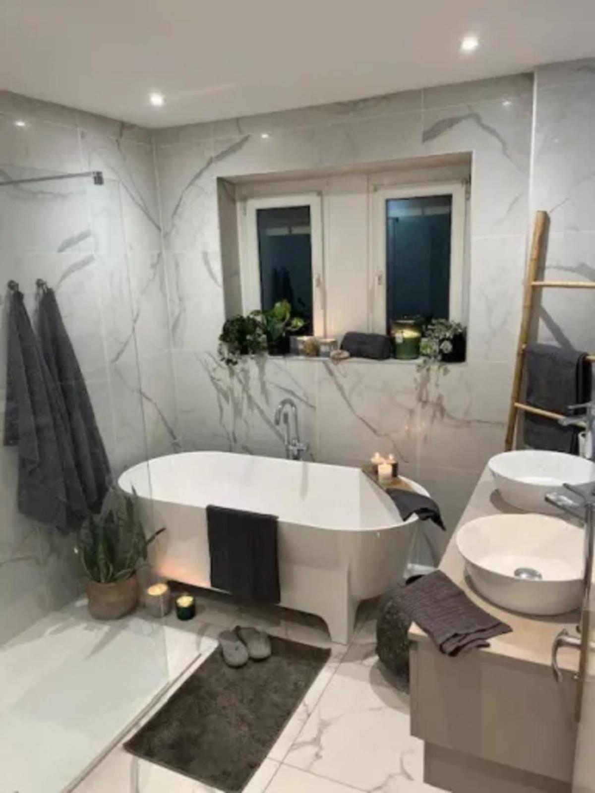 Soh Rent Villa Piscine Proche Strasbourg Tv - Wifi - Parking Lampertheim Eksteriør billede